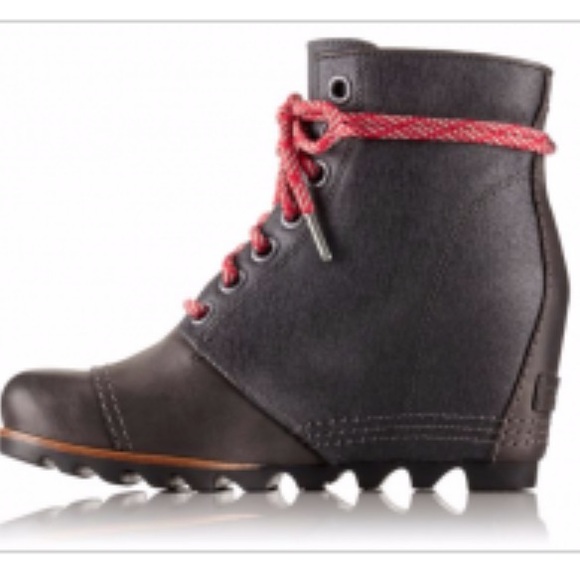 Sorel 1964 Premium PDX Wedge Boot, pre-loved condition - Picture 4 of 16